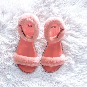 NWOT UGG Fluff Springs pink shearling ankle strap sandals size 7